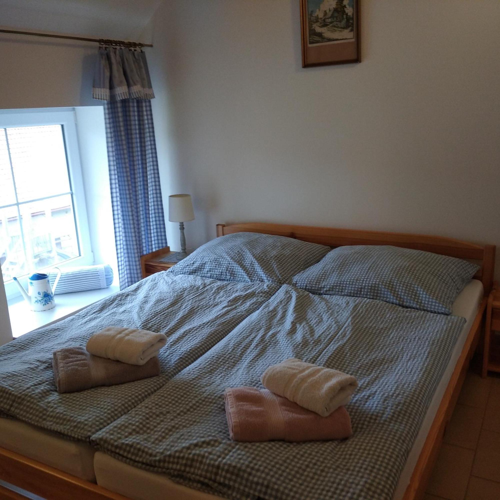 Hotel Statek Bily Dvur - Bely Machov Esterno foto